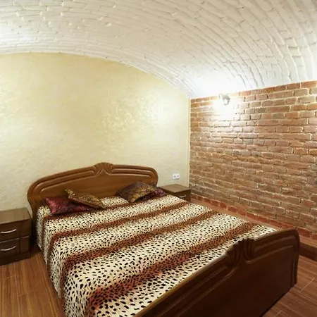 Дизайнерская Кулиша 16 Apartmán Lvov