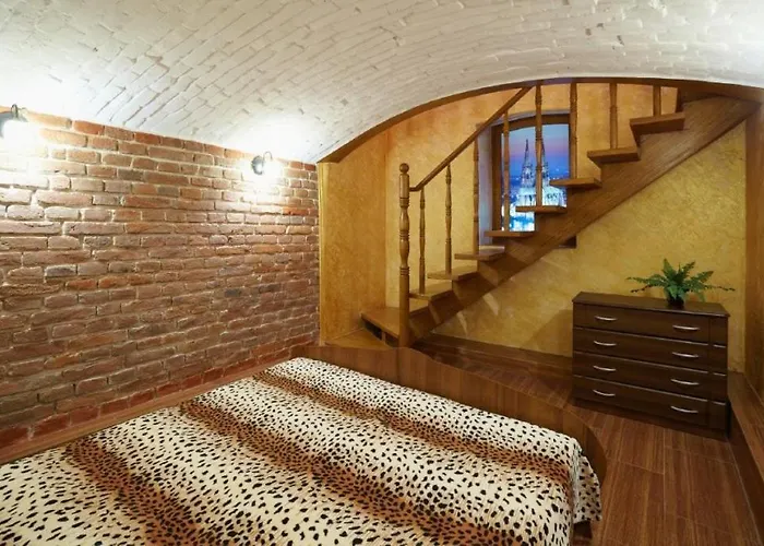 Дизайнерская Кулиша 16 Leopoli